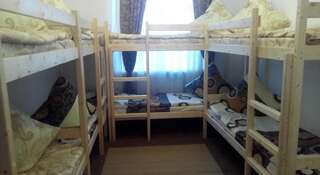 Гостиница Хостел Стелла Москва Спальное место на двухъярусной кровати в общем четырехместном номере для женщин-1